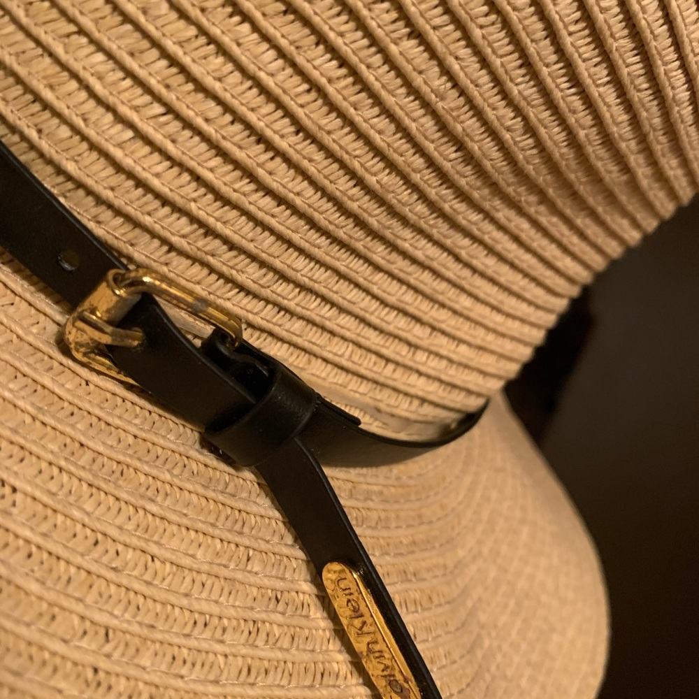 Calvin Klein hat - Picture 2 of 3
